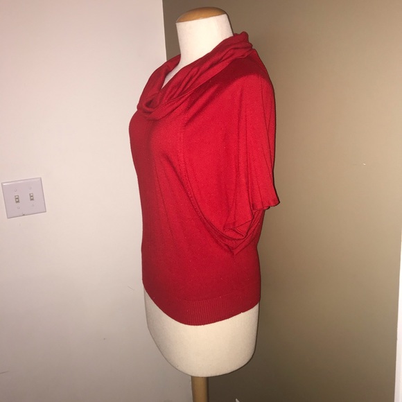Raffaella Red cow neck short sleeve - Picture 4 of 7